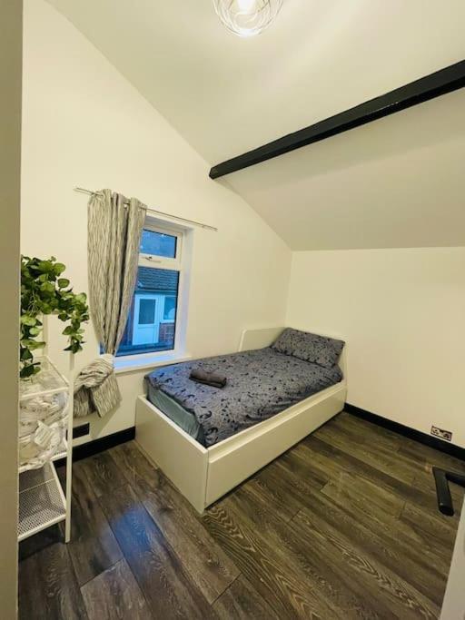 Central Area Terraced House With Private Hot Tub Lincoln Eksteriør bilde