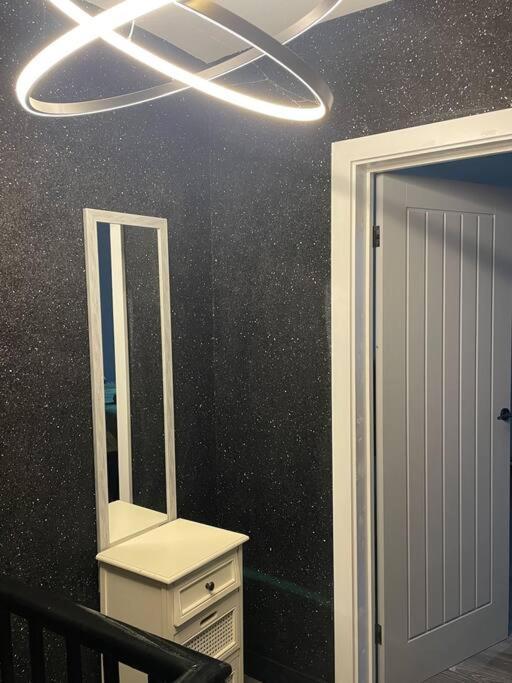 Central Area Terraced House With Private Hot Tub Lincoln Eksteriør bilde