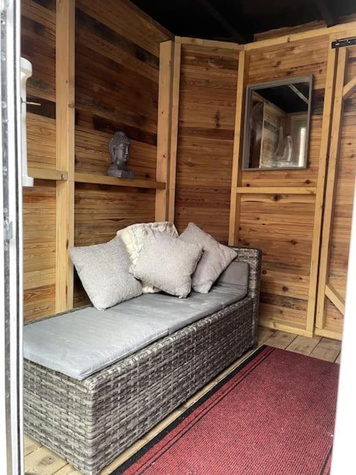 Central Area Terraced House With Private Hot Tub Lincoln Eksteriør bilde
